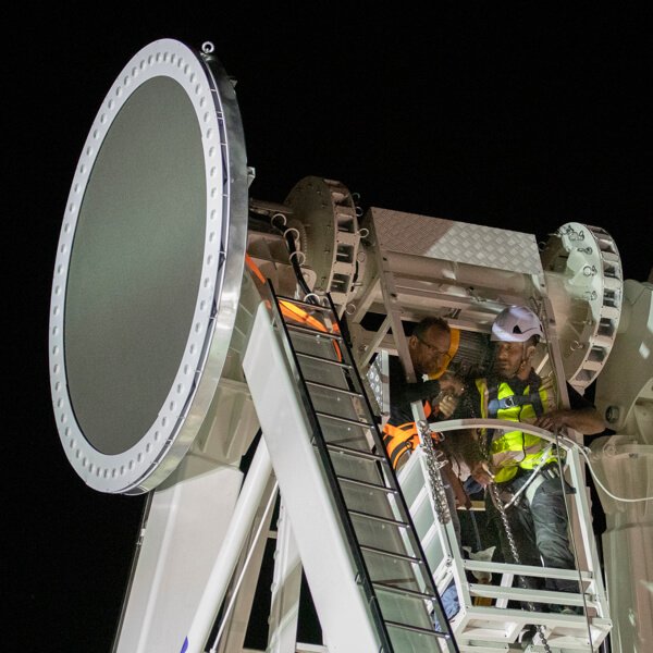 Ferris Wheel Fun-Screen Display
